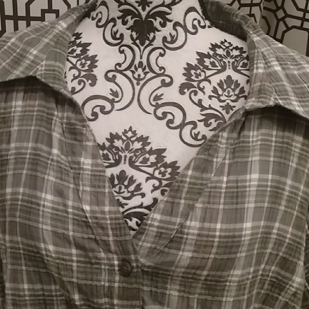 Essentials - Picture 2 of 2